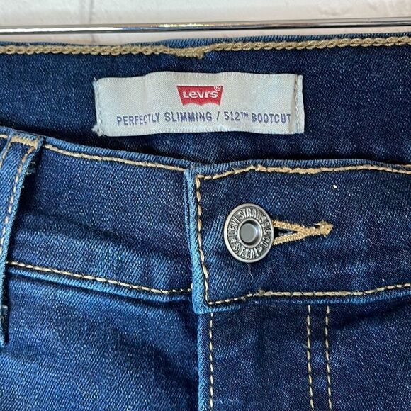 Levi’s Women’s 512 Bootcut Perfectly Slimming Jeans embellished pockets size 5M - Picture 3 of 7